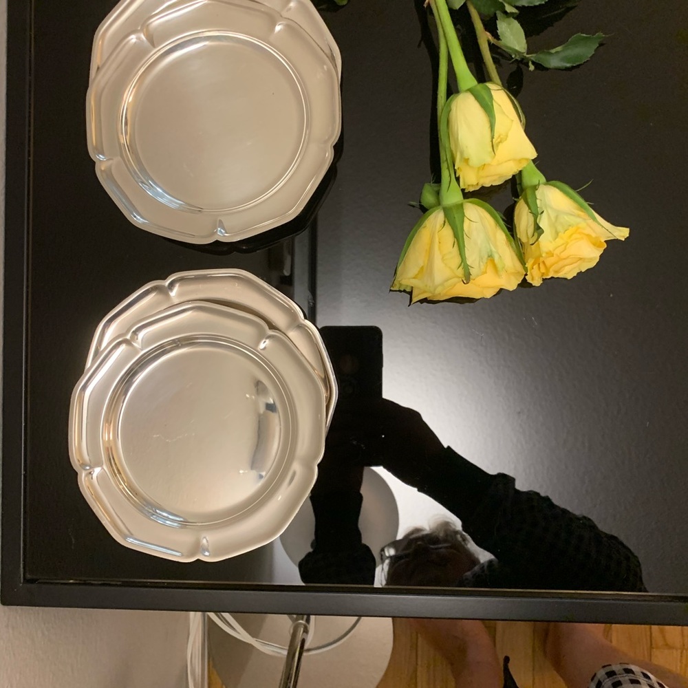 Silver small 4 plate - Picture 2 of 7